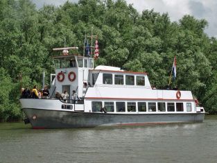 Zilvermeeuw 4 - Partyboot (niet meer in de vaart)